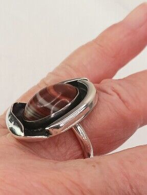 Ring 7.75 Navajo Native American Vintage Sterling Banded Agate Large Cabochon